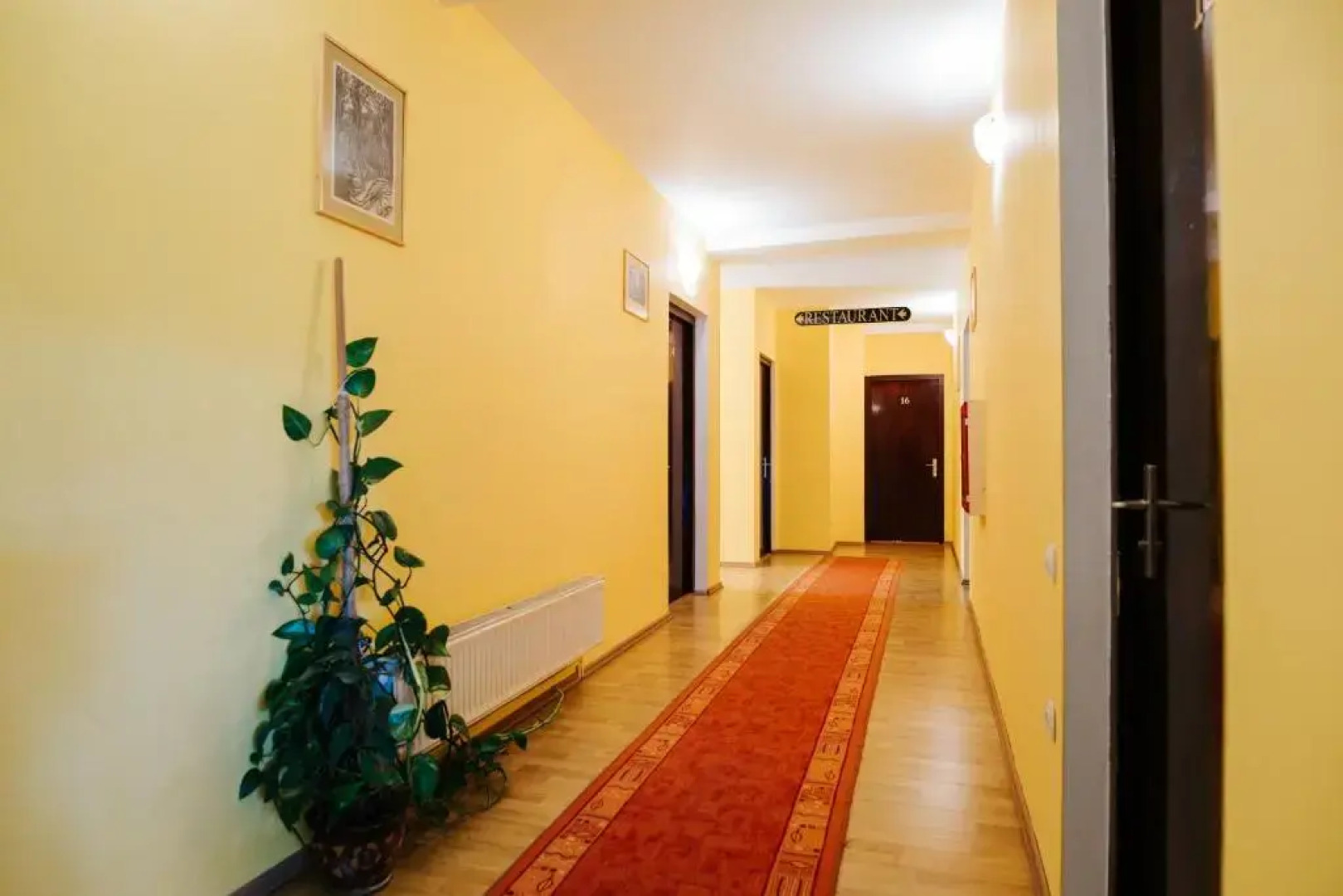 Lázár Pension & Restaurant