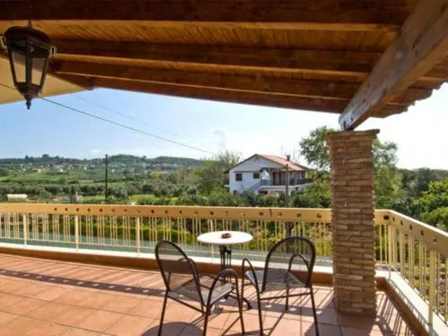 Fotis Rooms