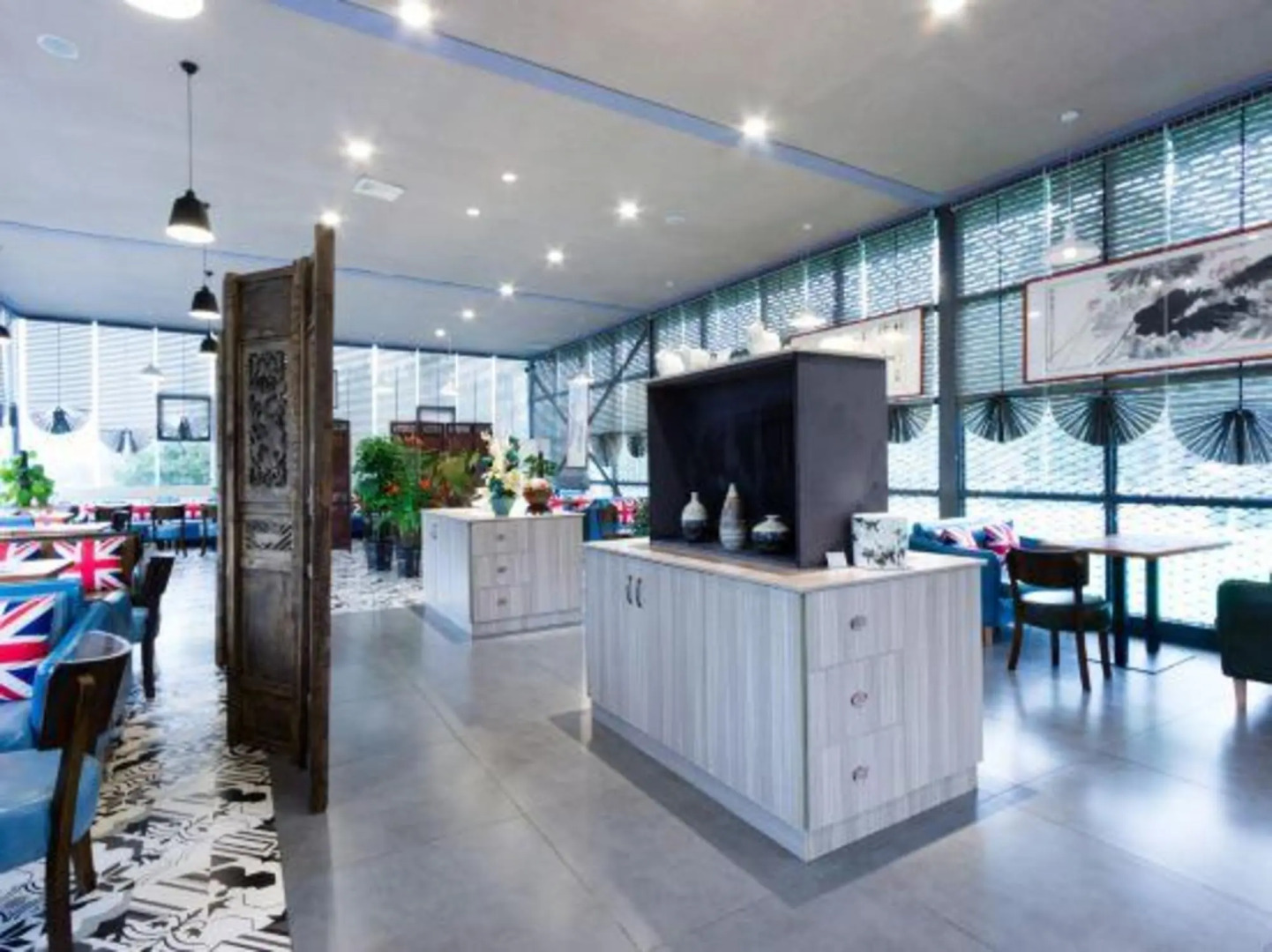 Number One Metropolitan Garden Hotel