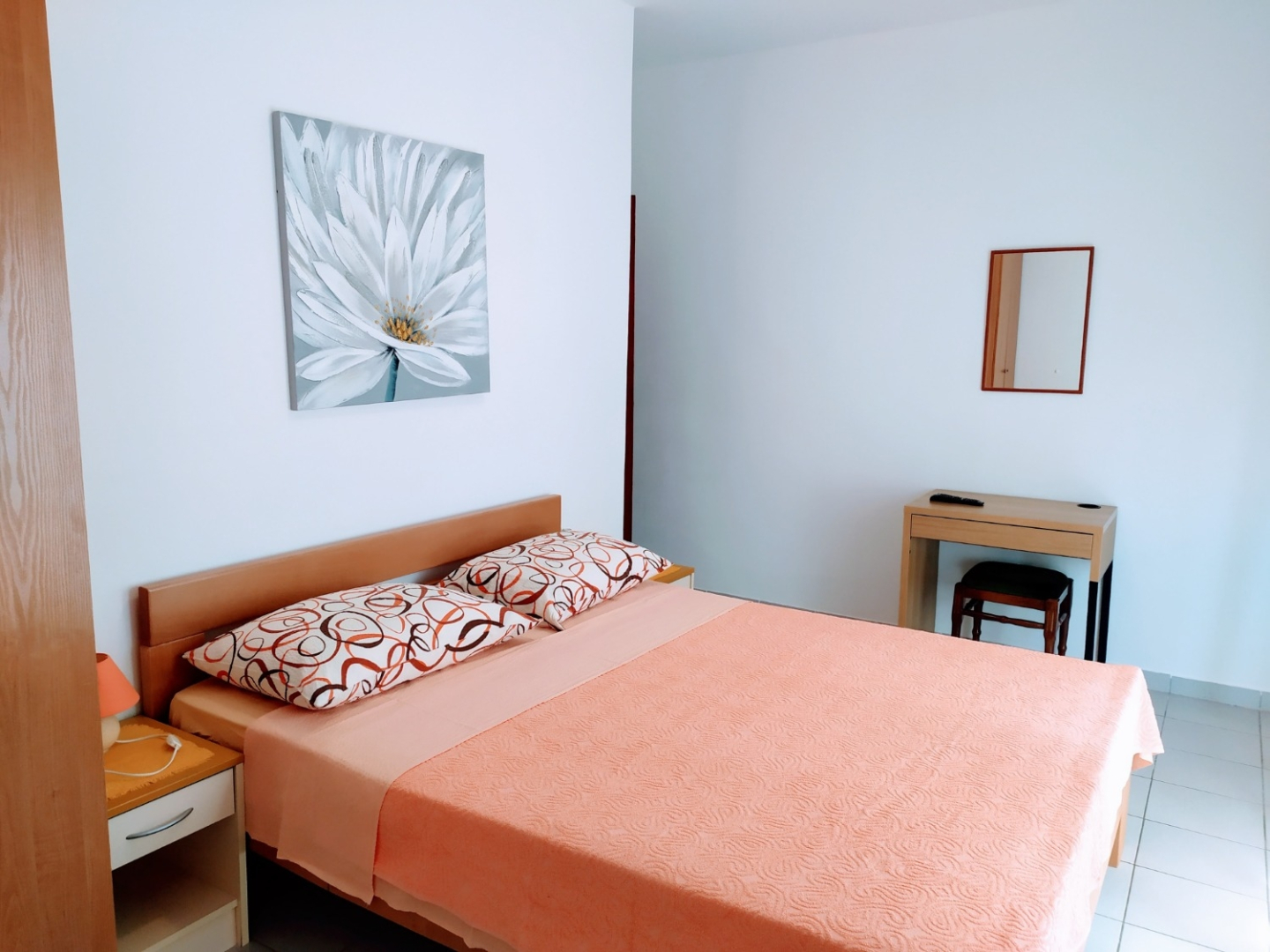 Room Aleksandra - 10 m from sea: R7 Bibinje, Zadar riviera