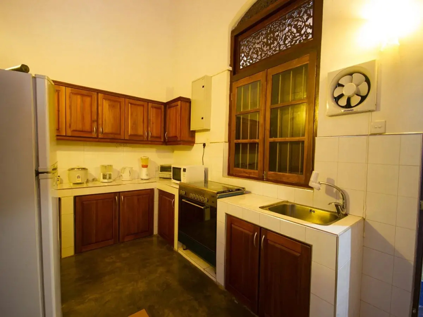 Hamilton Beach Villa