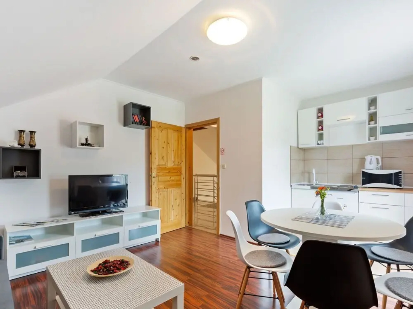 Cosy Apartment in Oto?ac With Balcony