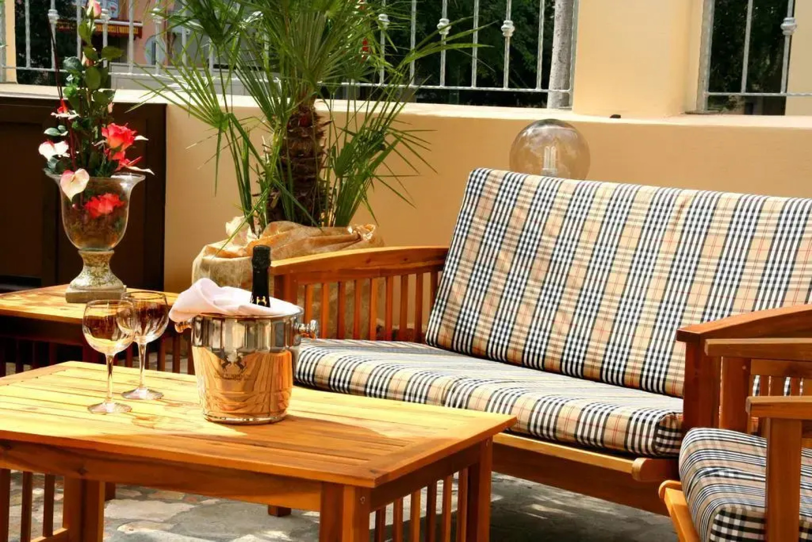 Jacaranda Apartments