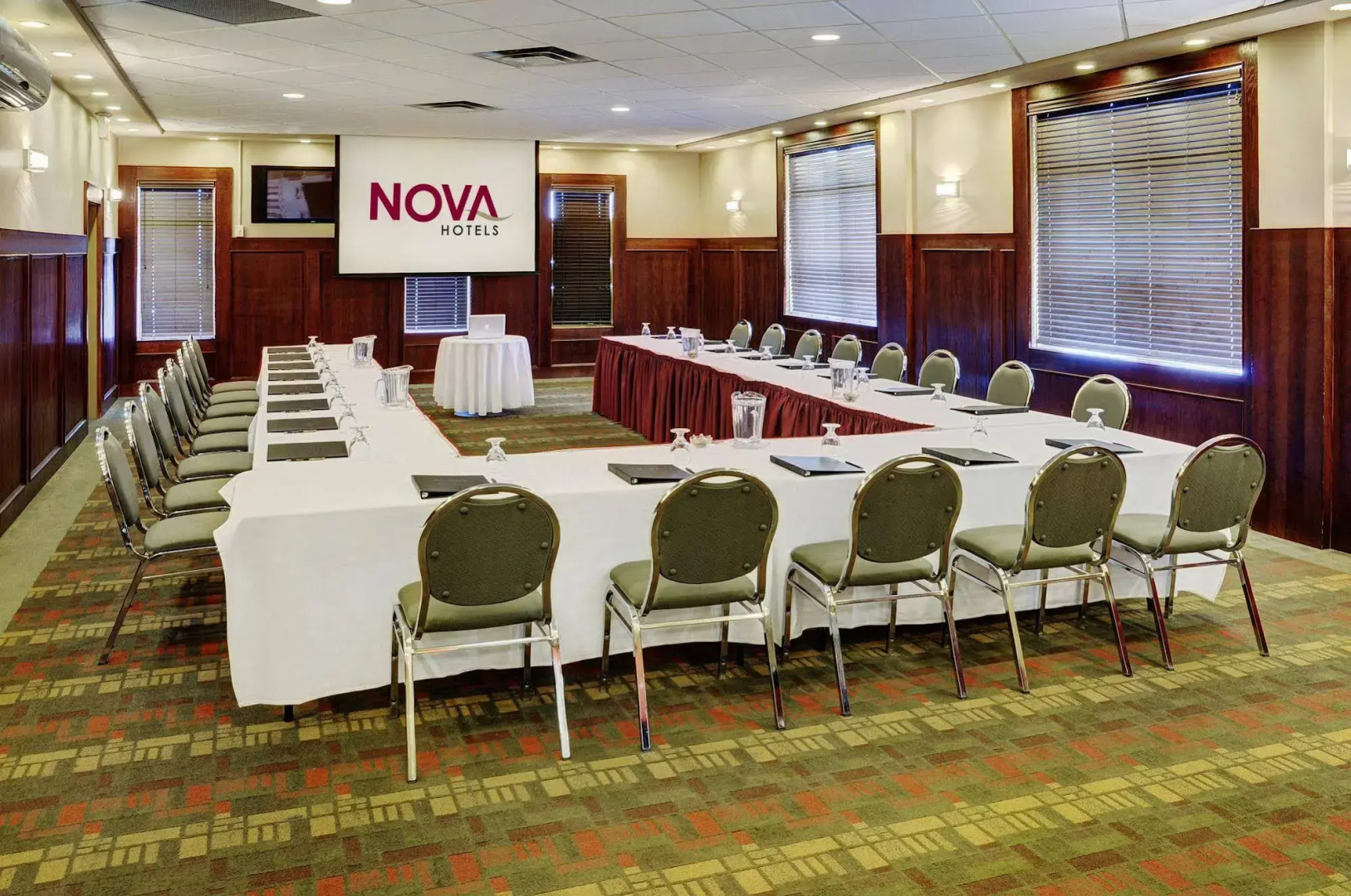 Chateau Nova Kingsway