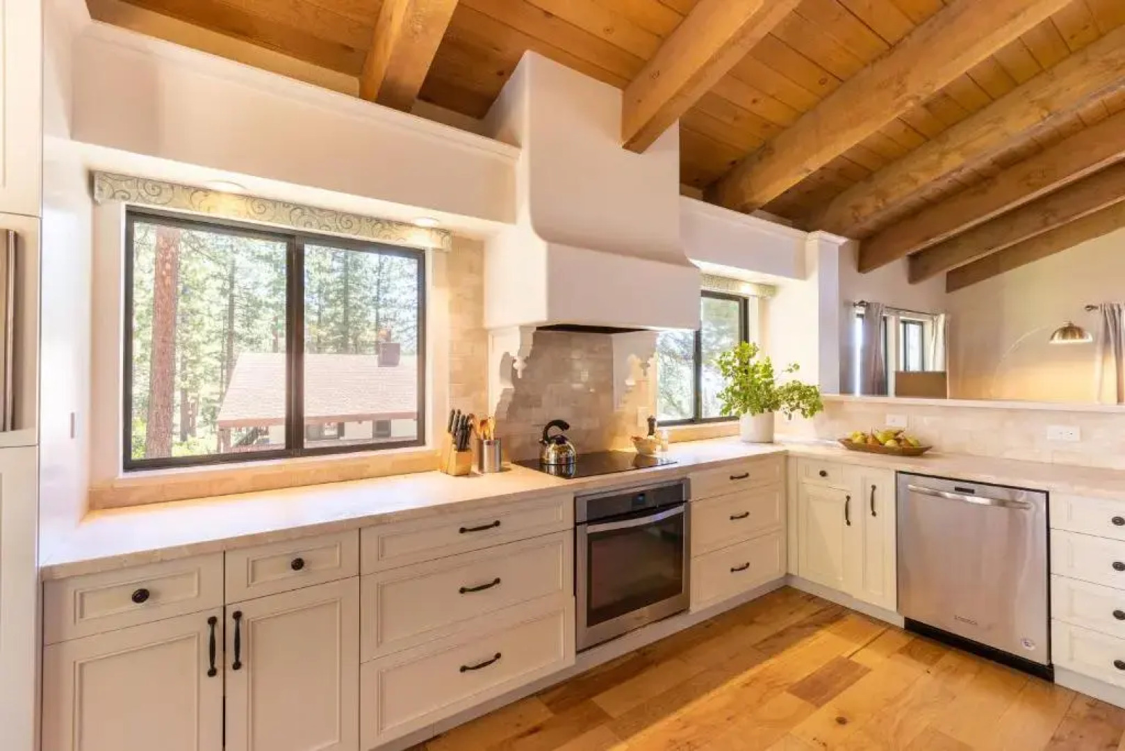 Lodgepole by Avantstay Spacious Retreat, 5 Mins From Lake Tahoe + Incline Village