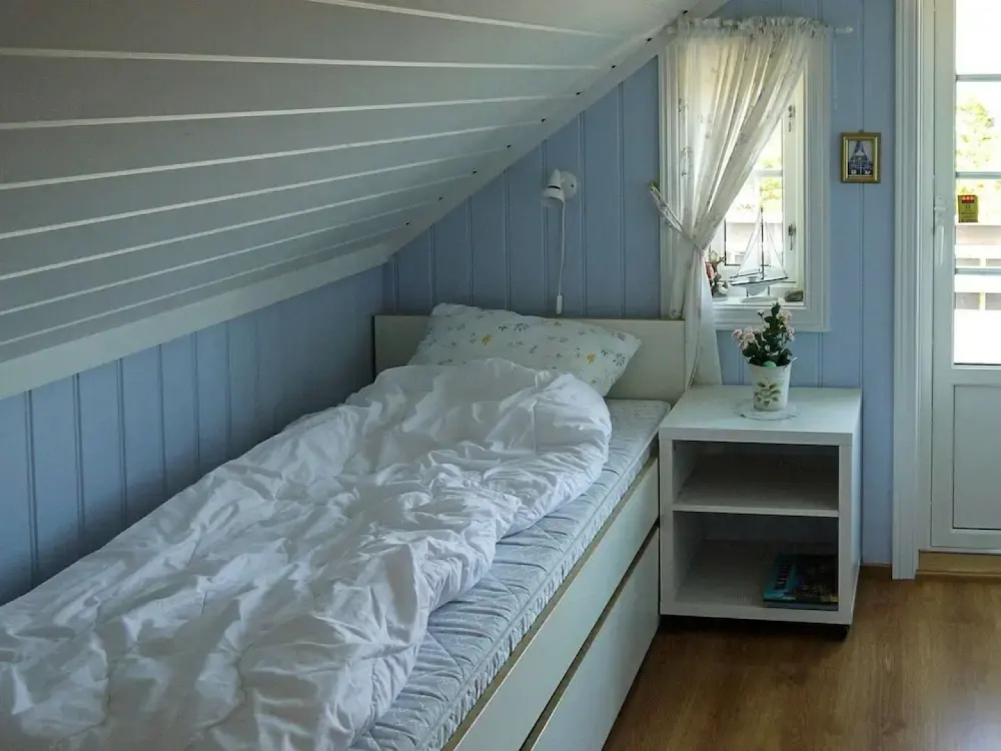 10 Person Holiday Home in Kongshavn