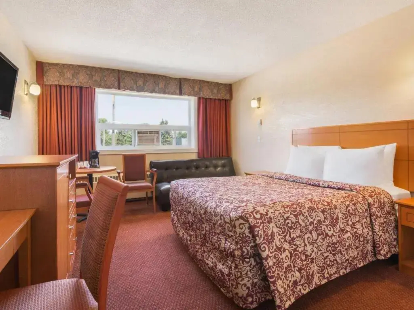 TRAVELODGE
