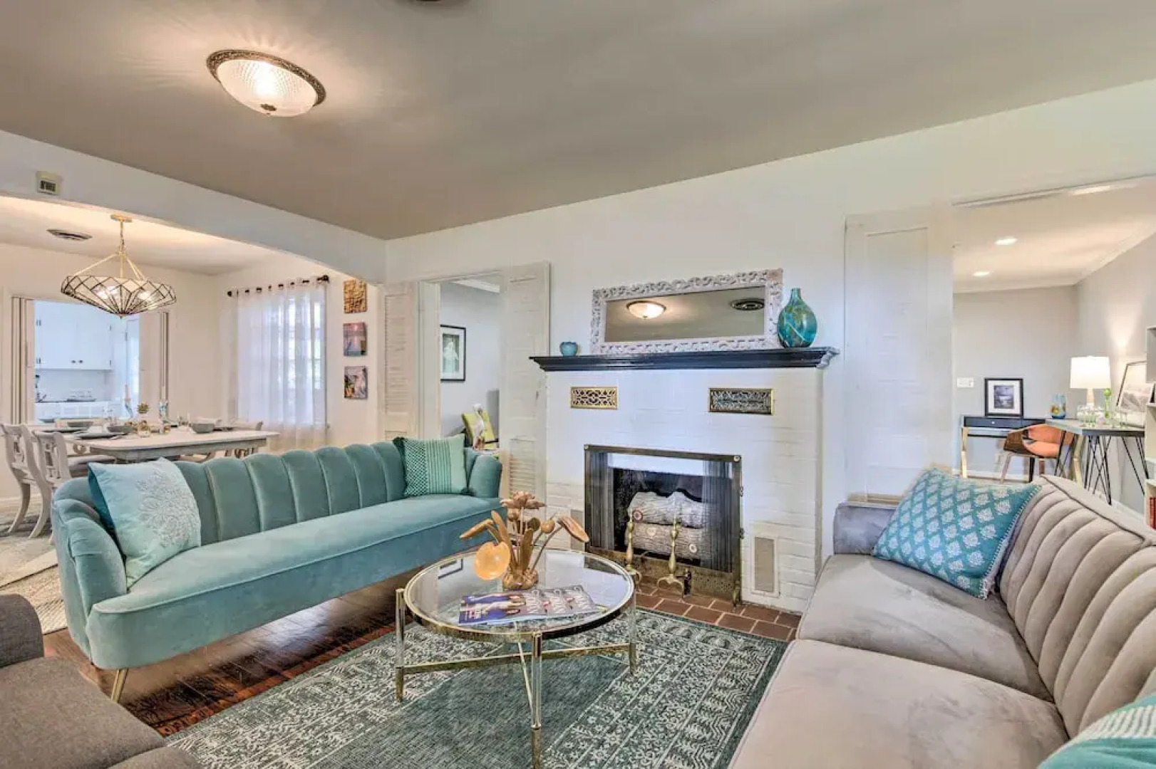 Ocean Springs Home - Walk to Beach & Downtown!