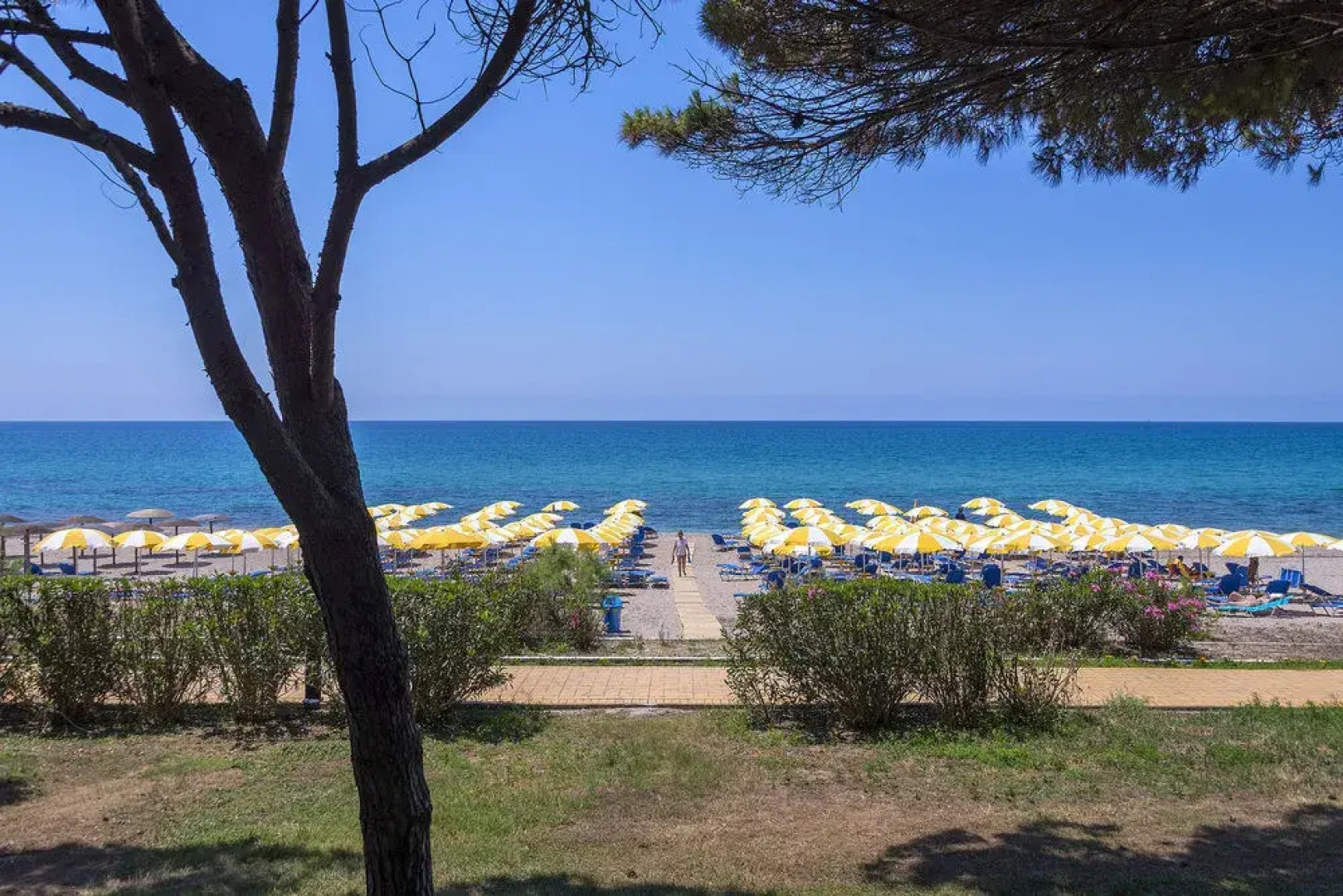 Ninos Grand Beach Resort