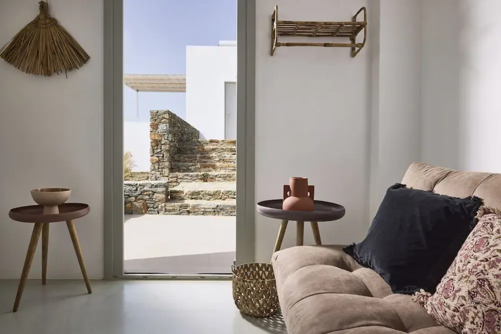 Ianemi Suites by K4 Kythnos