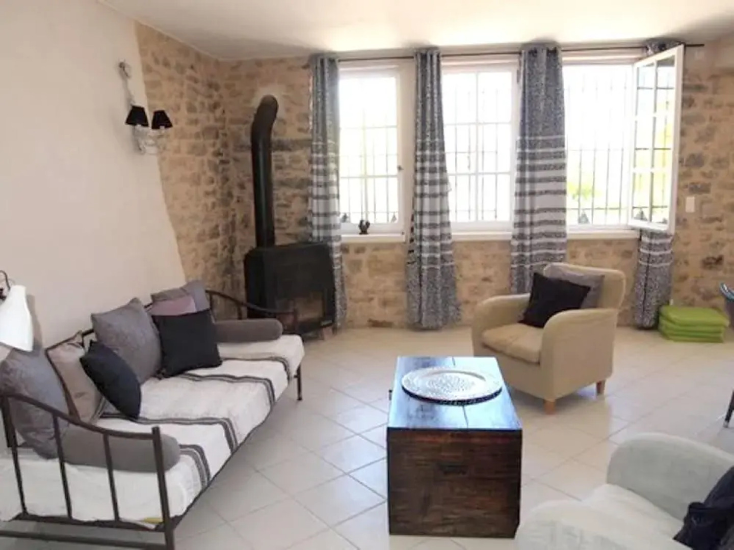 Villa with 8 Bedrooms in Bonnieux, with Wonderful Mountain View, Private Pool, Furnished Garden