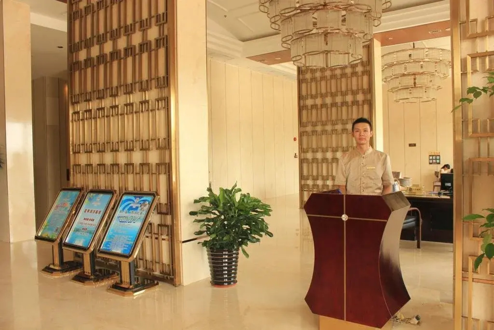 Lixin International Hotel