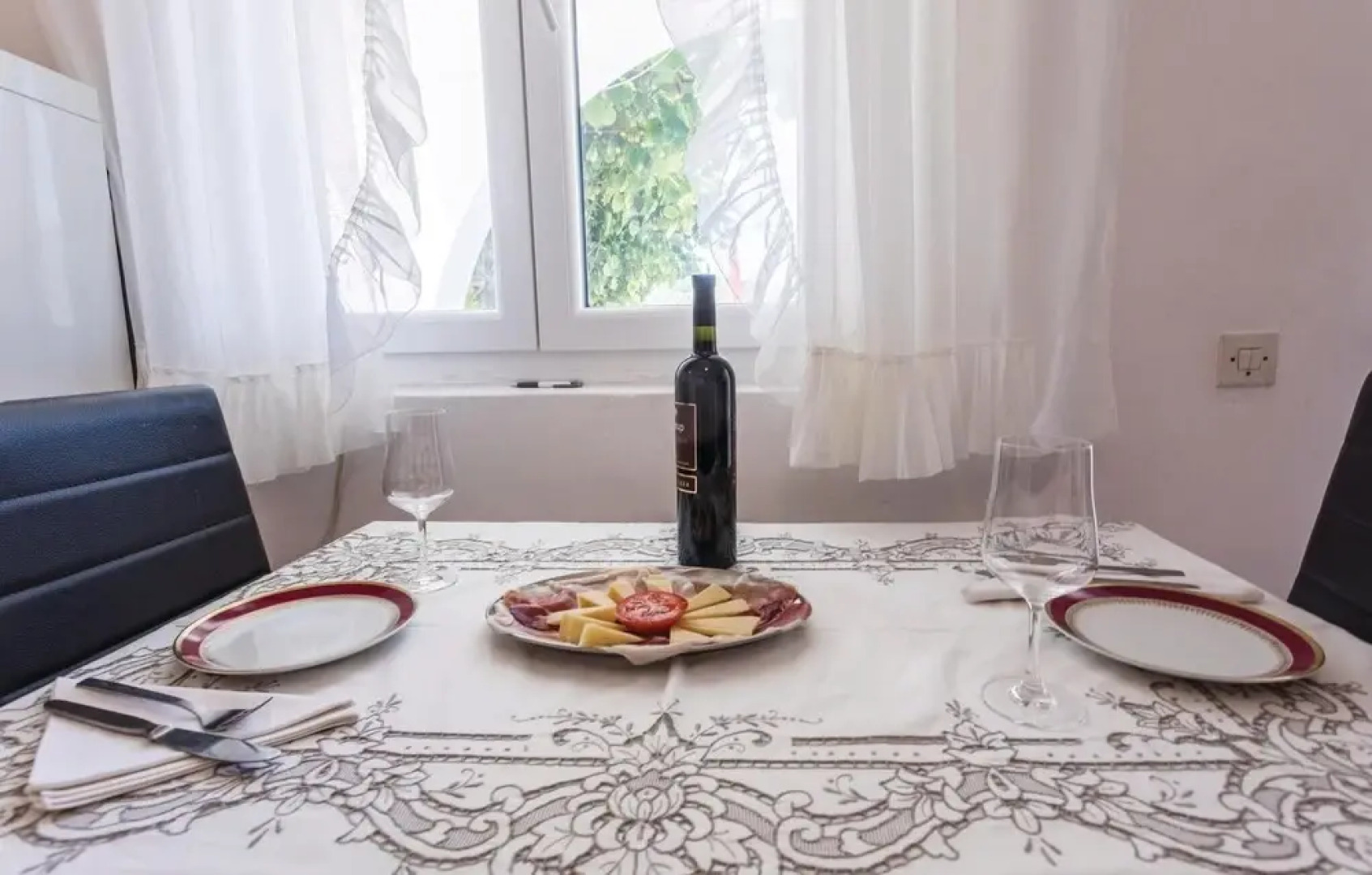 Awesome Home in Bacina With Wifi and 2 Bedrooms