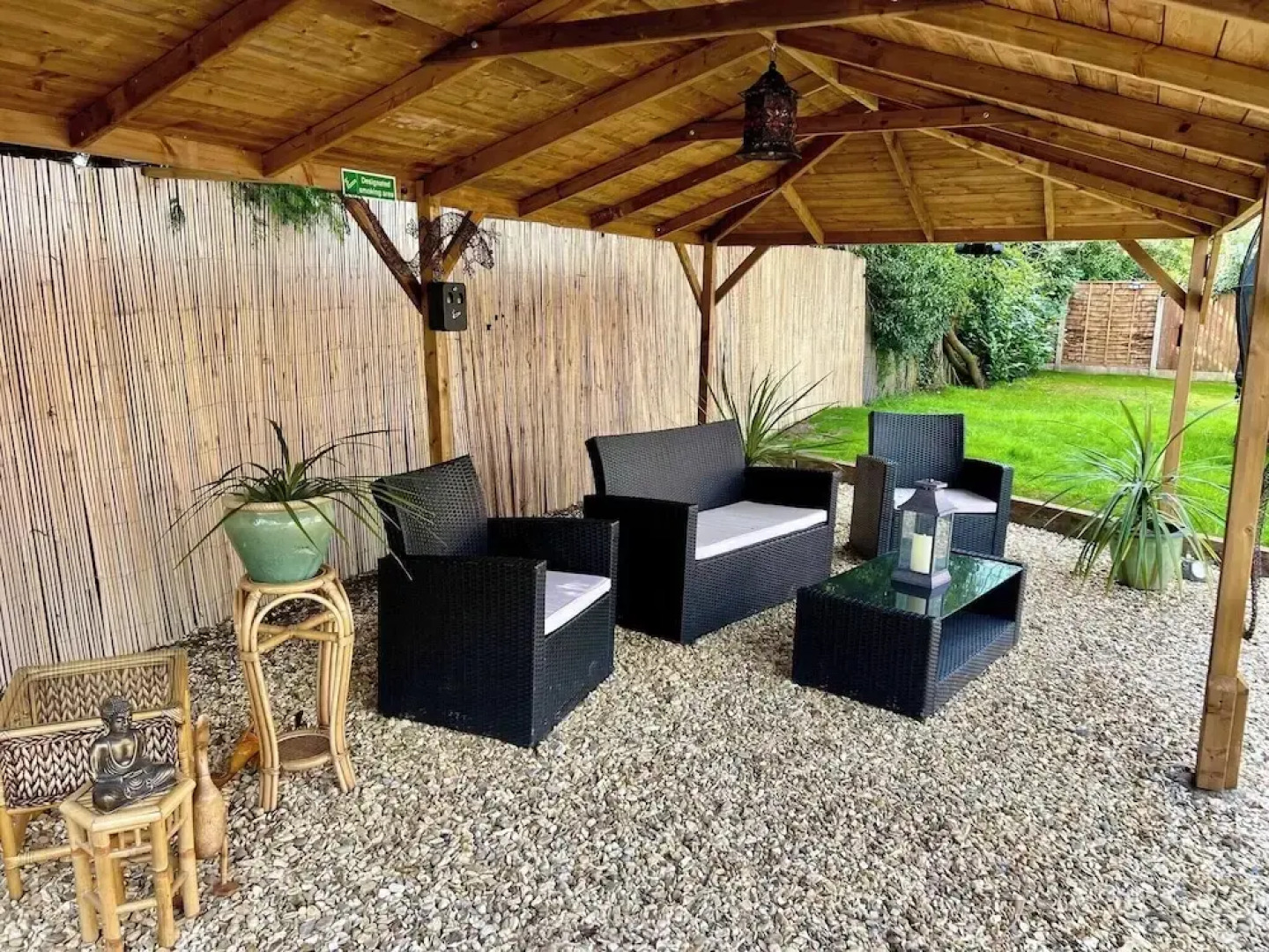 Stratford 4 BR Family Mansion With Pool, Gym & BBQ