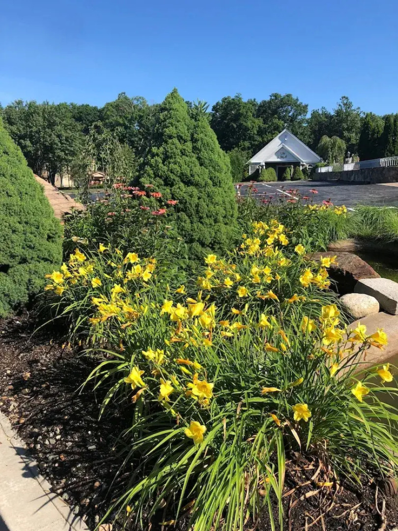 Villa On The River Inn