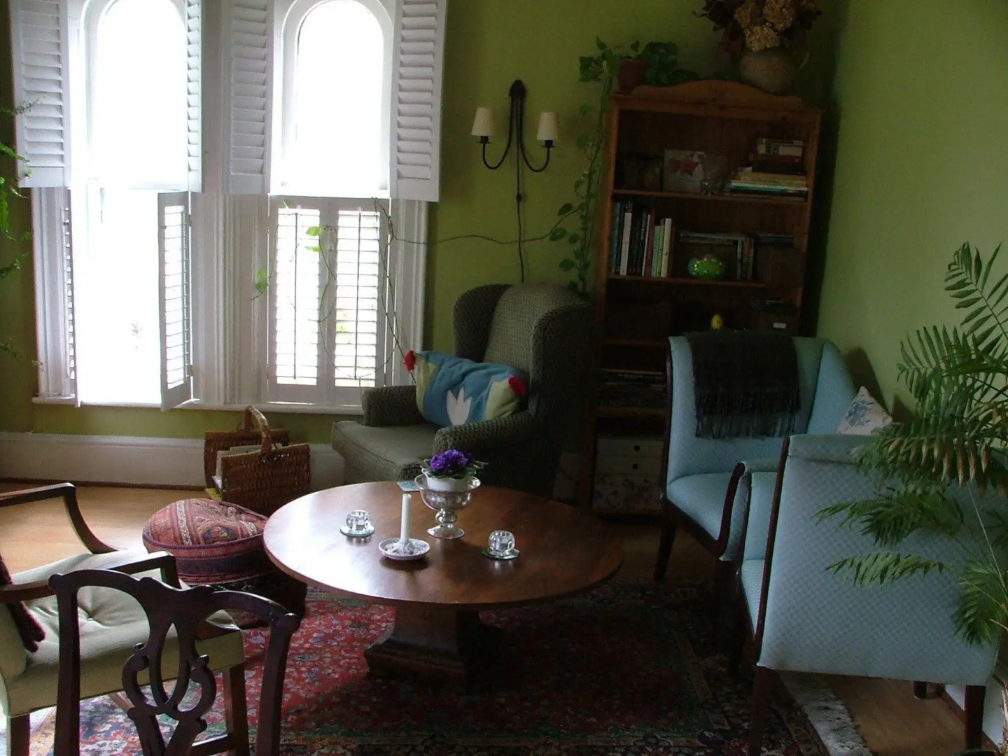 Motley Manor on Lilac Grove Hill