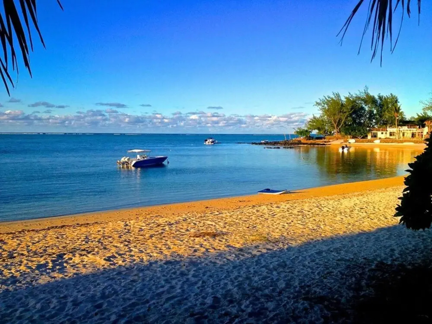 House With 3 Bedrooms in Roches Noires, With Wonderful sea View, Furni