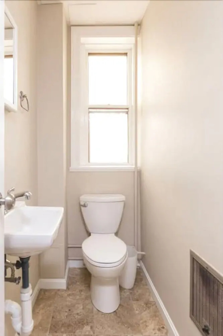 Charming 2BR in the Heart of Little Italy