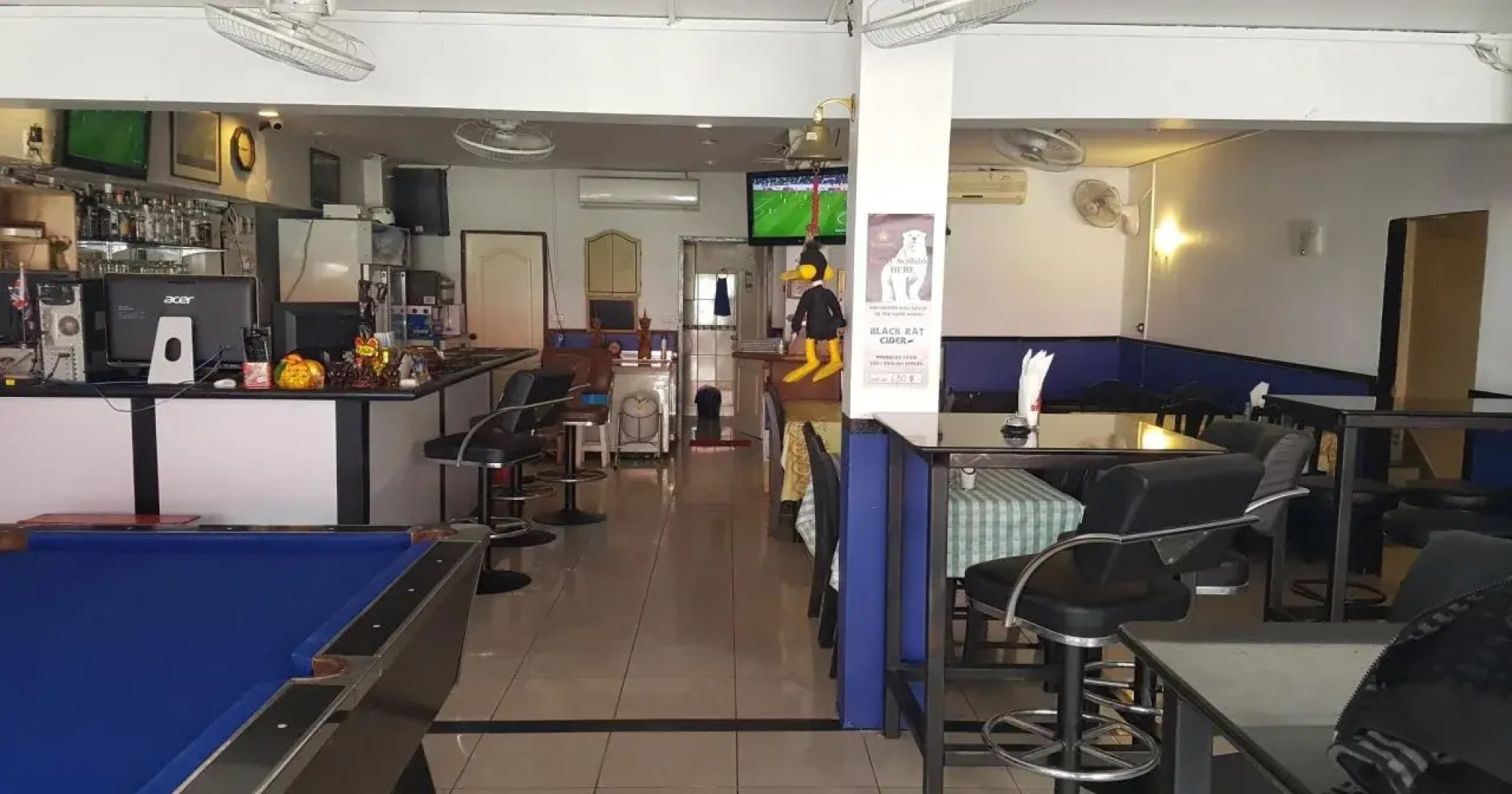 Sandman hotel and Sports bar