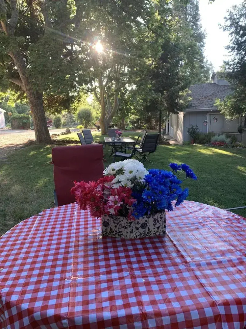 The Pines Inn and Cottages