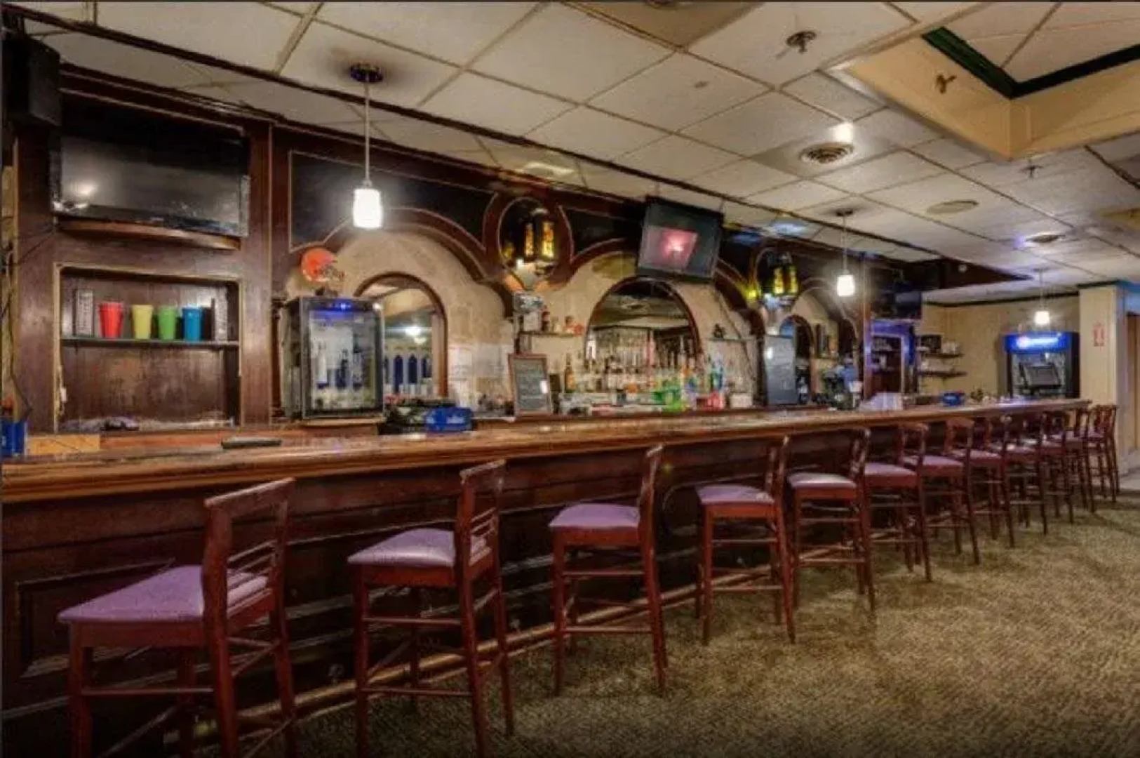 University Hotel and Suites