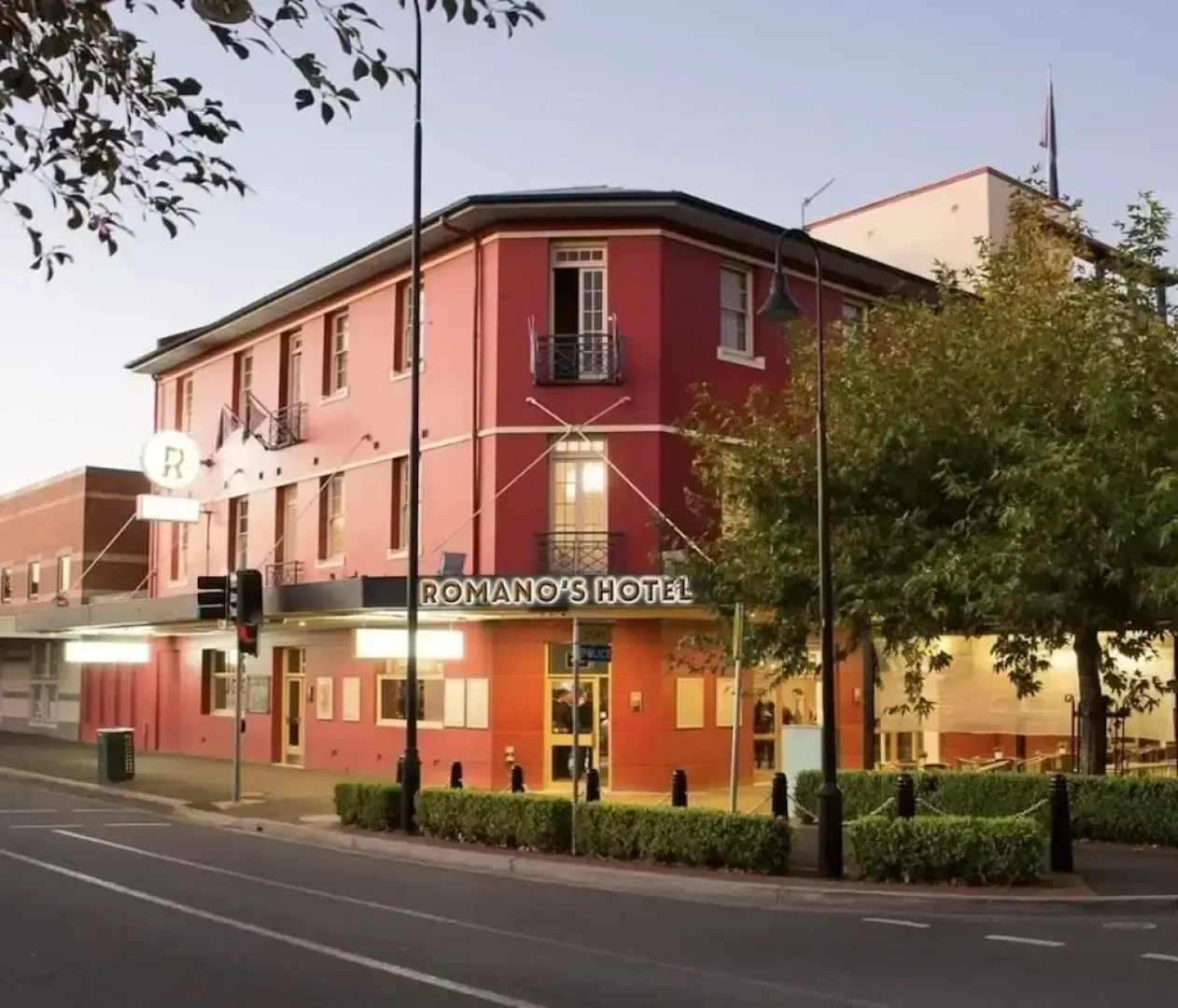 Romano's Hotel