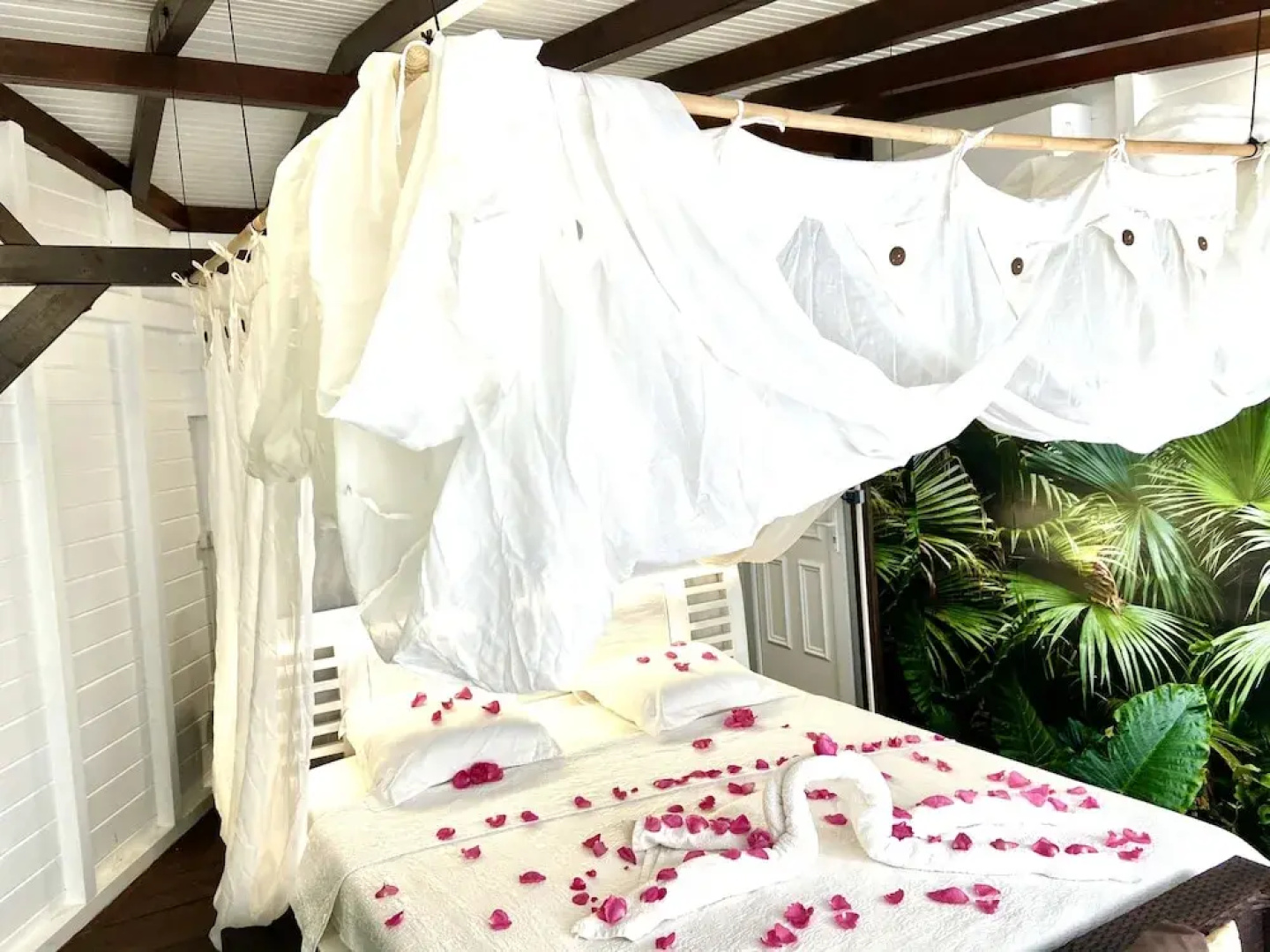 Eden Paradise Spa Ecolodge