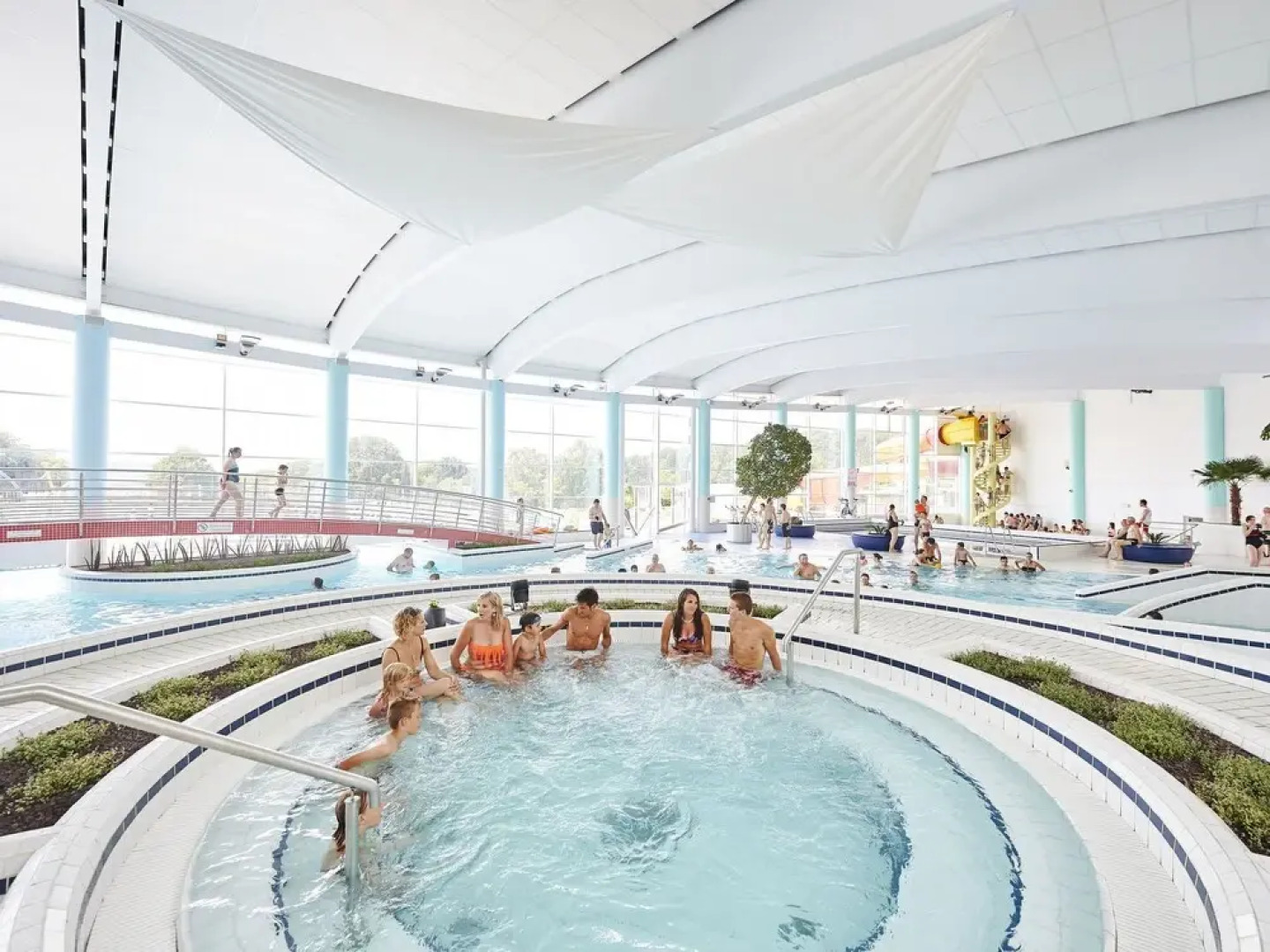 Comfortable Villa With Stove, Located in a Lake Area