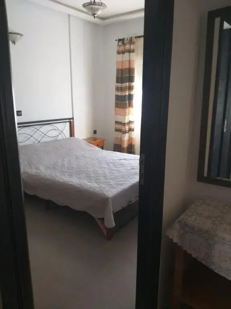 Bel appartement meublé B 16