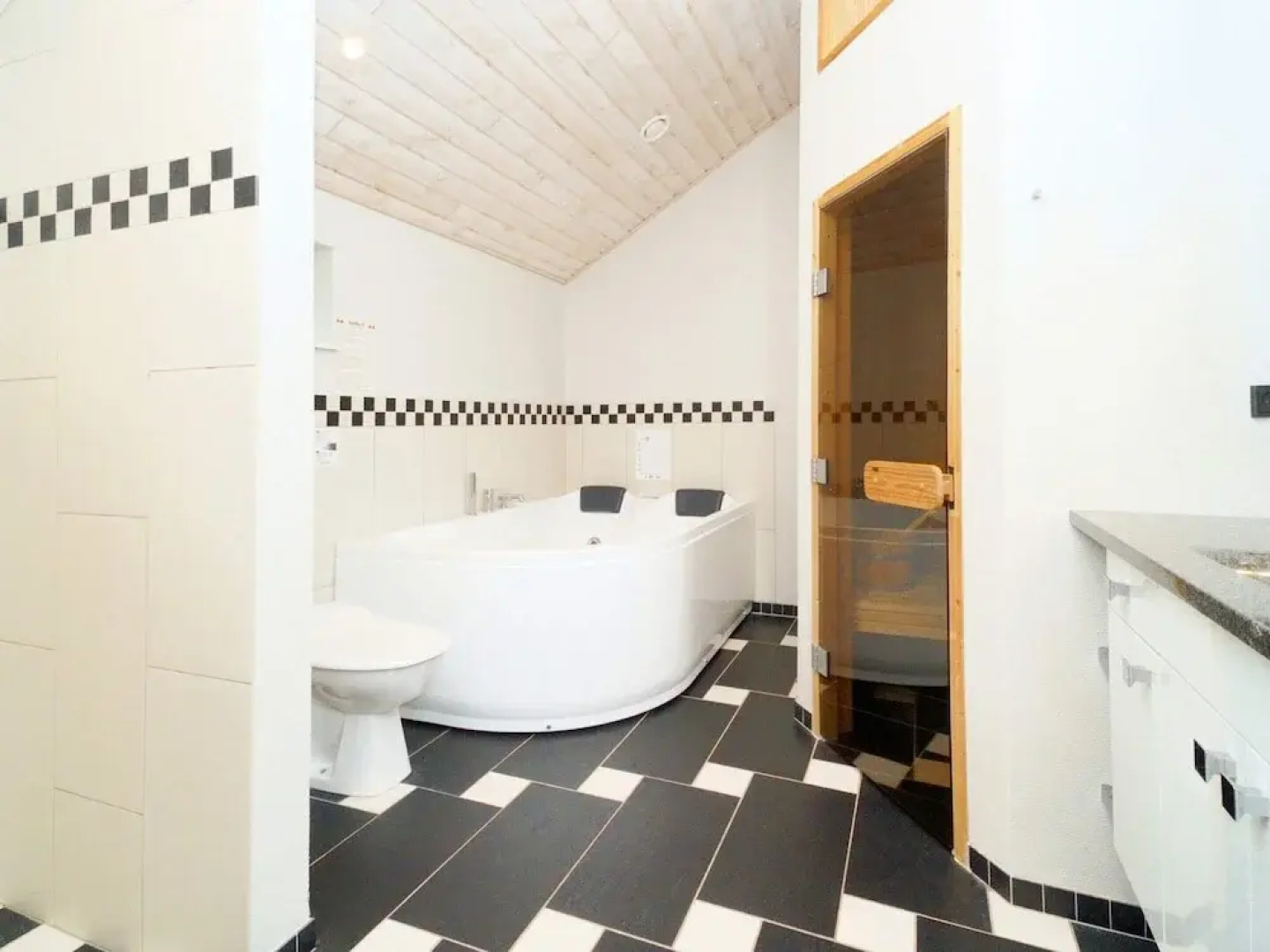 10 Person Holiday Home in Rodby