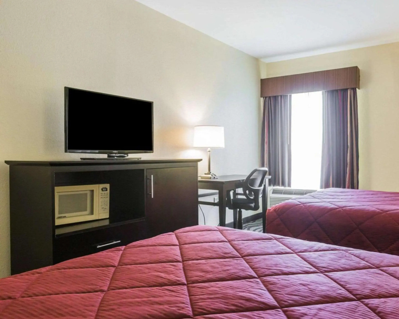Quality Inn & Suites North Montgomery