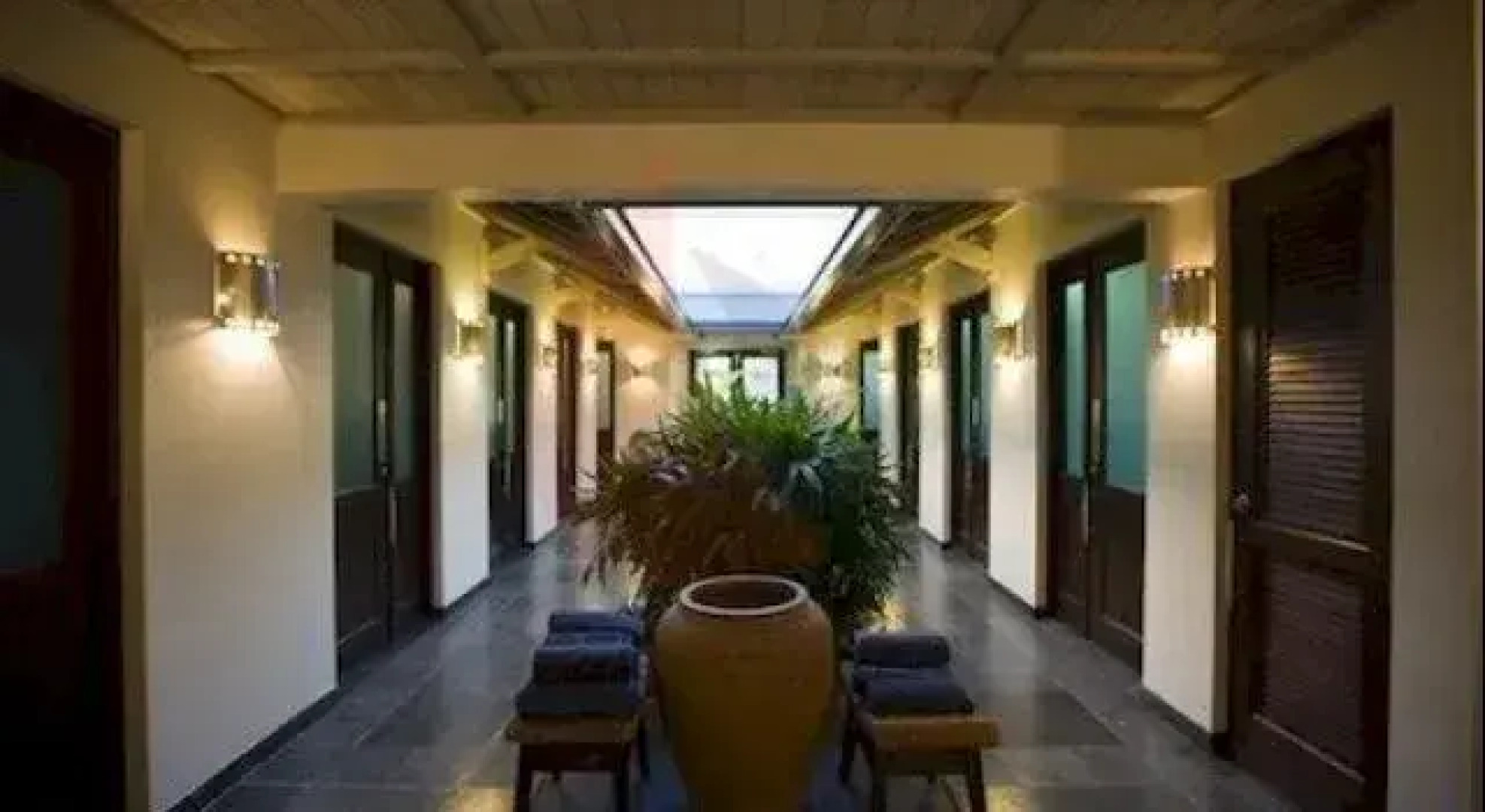 The Mariner Inn Hotel