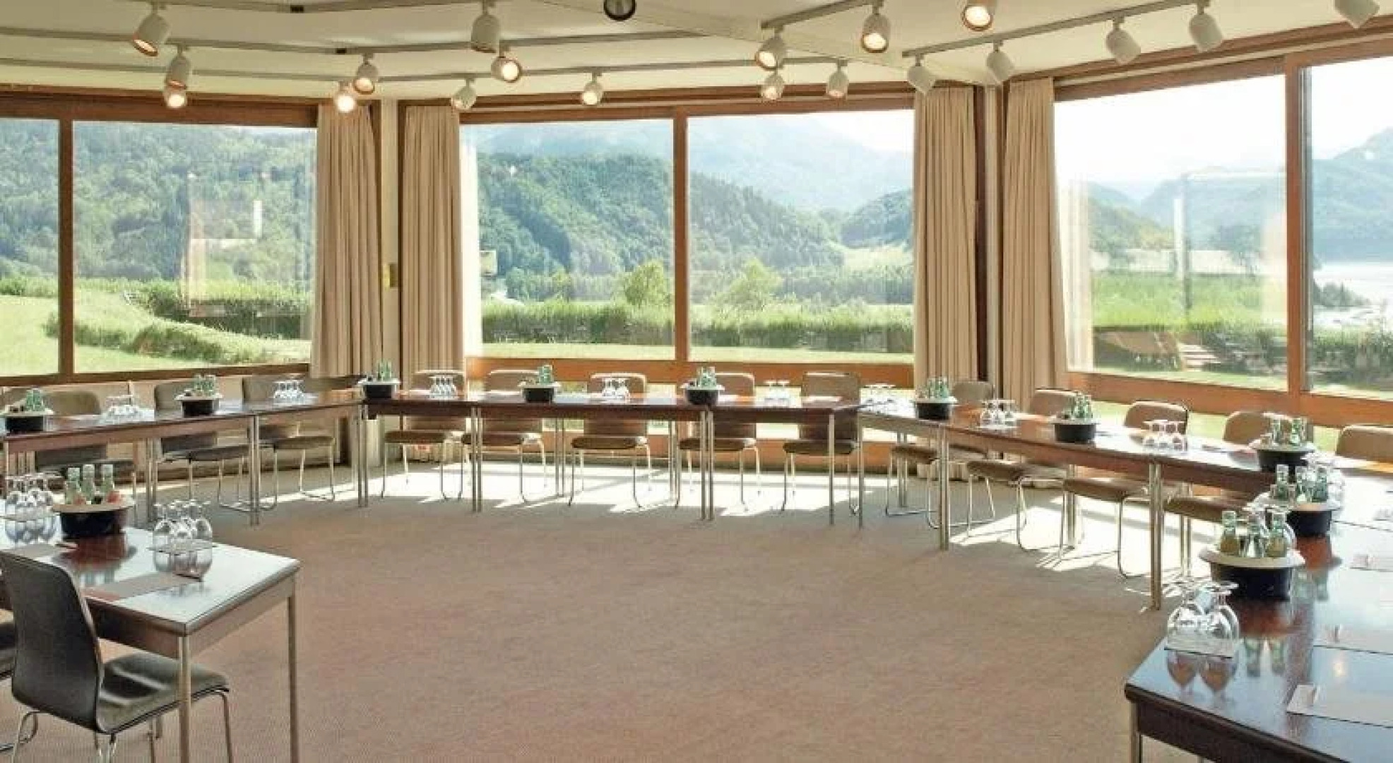 Landzeit Motor-Hotel Mondsee