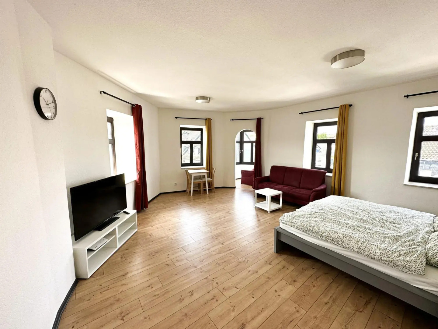Cozy City-Center Apartment with Modern Amenities in Historic Brühl