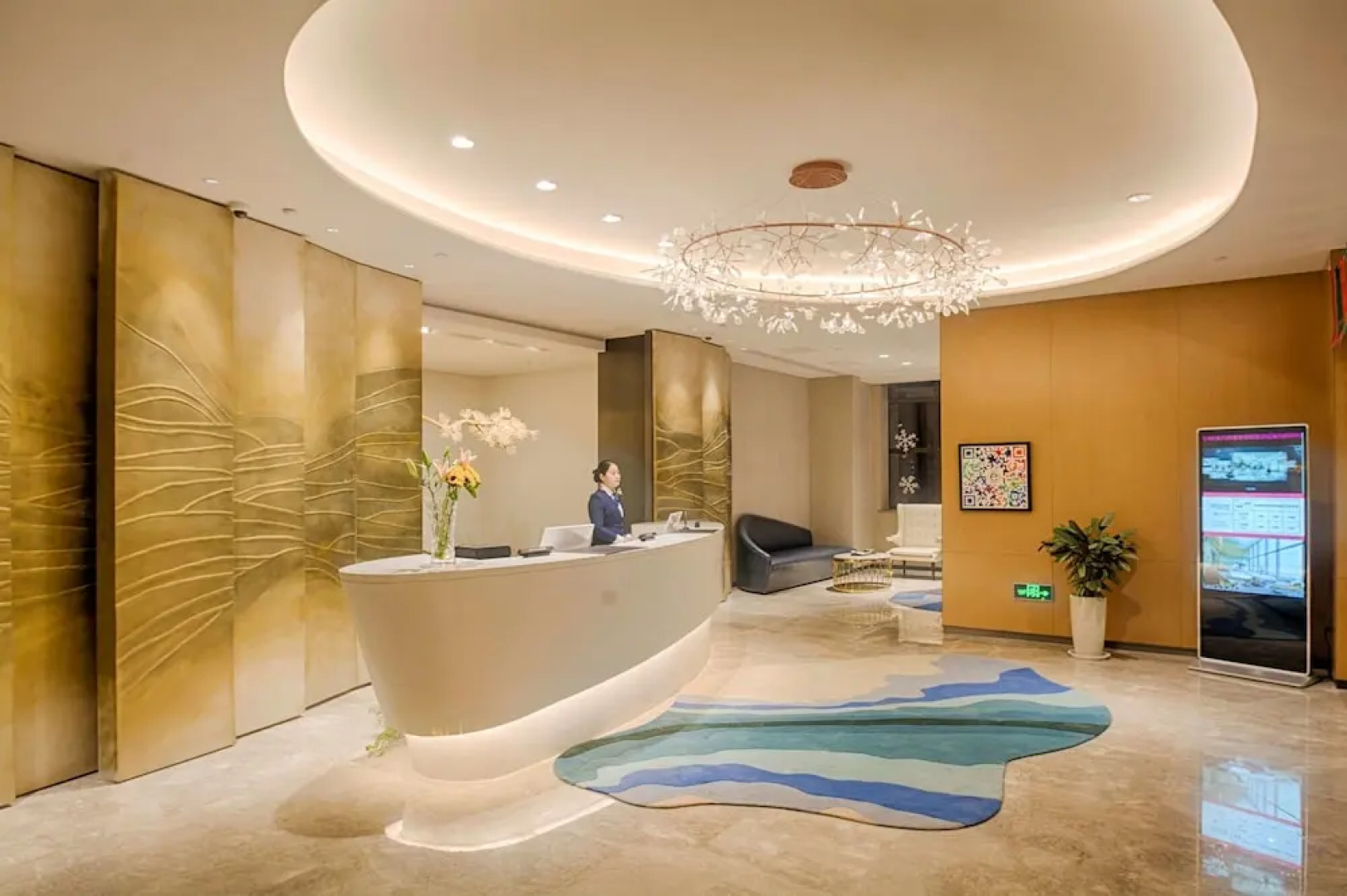 Ramada Encore Lingbao