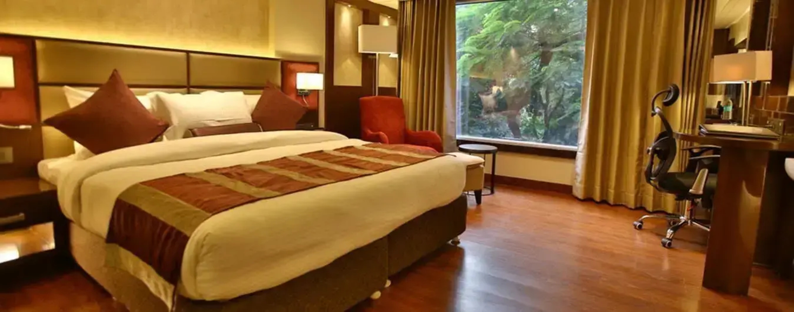 Regenta Central The Crystal