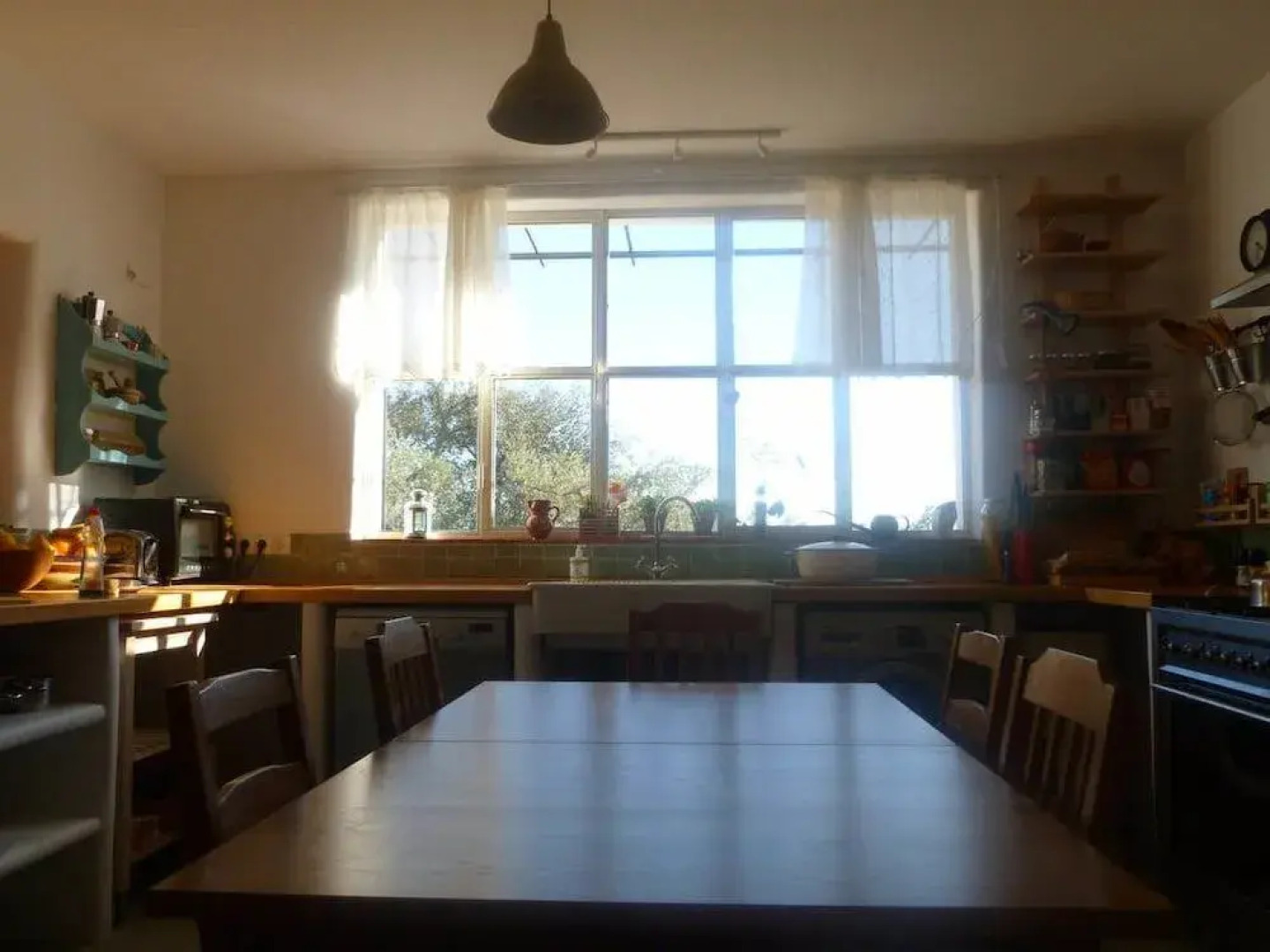 Flores Amarillas B&B