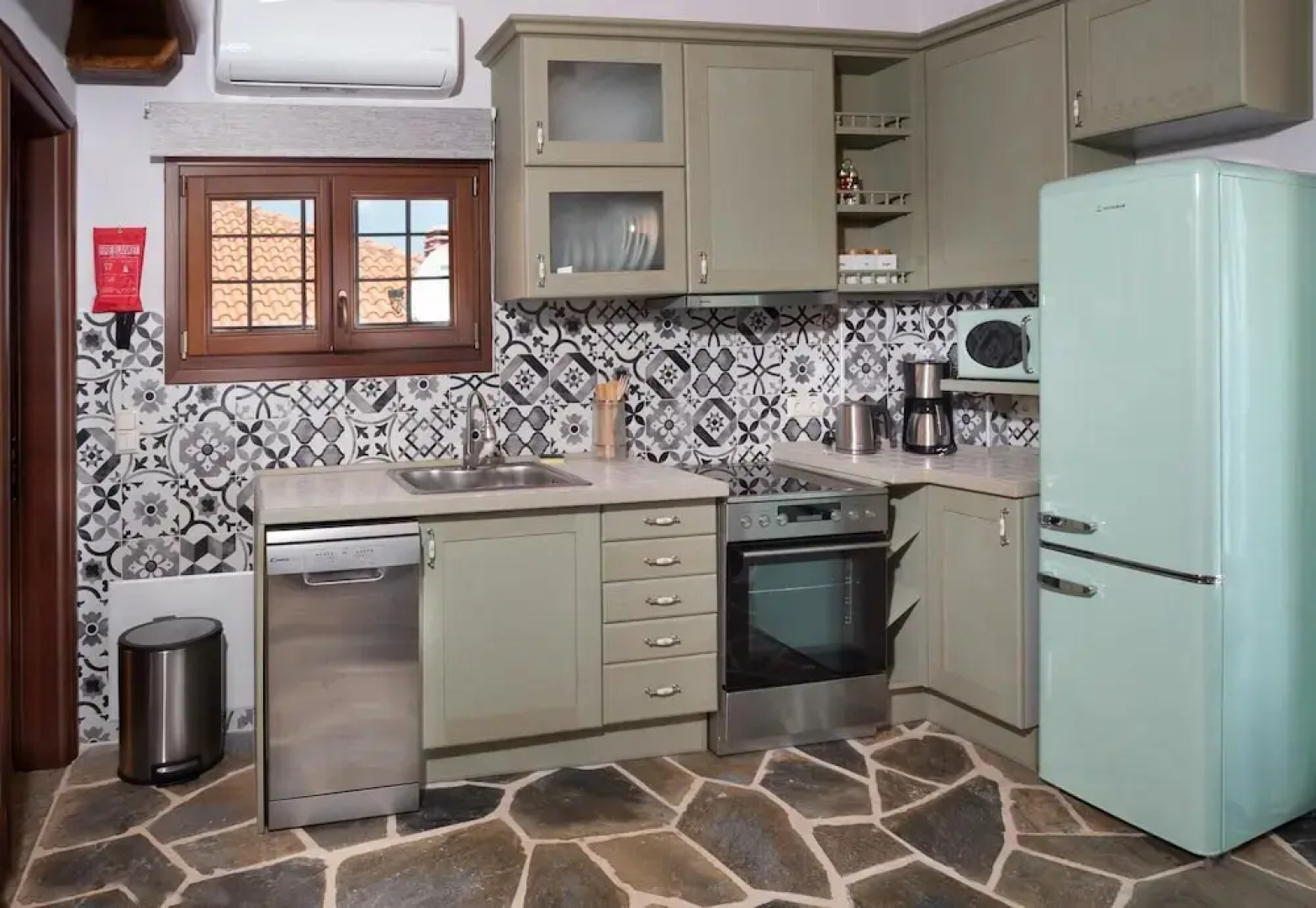 Barbarella Deluxe Maisonette