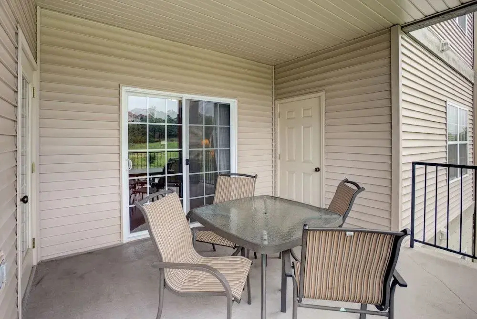 Branson Resorts by Andy Williams Theatre