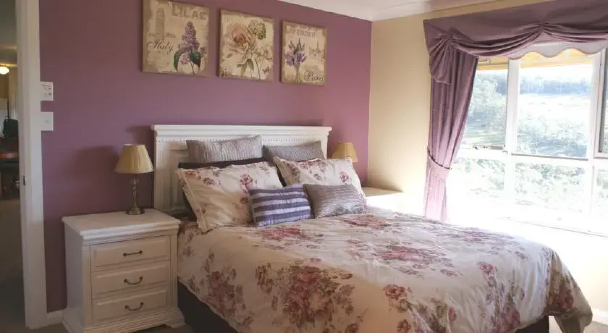 Eloura Luxury Self-Contained Bed & Breakfast Accommodation