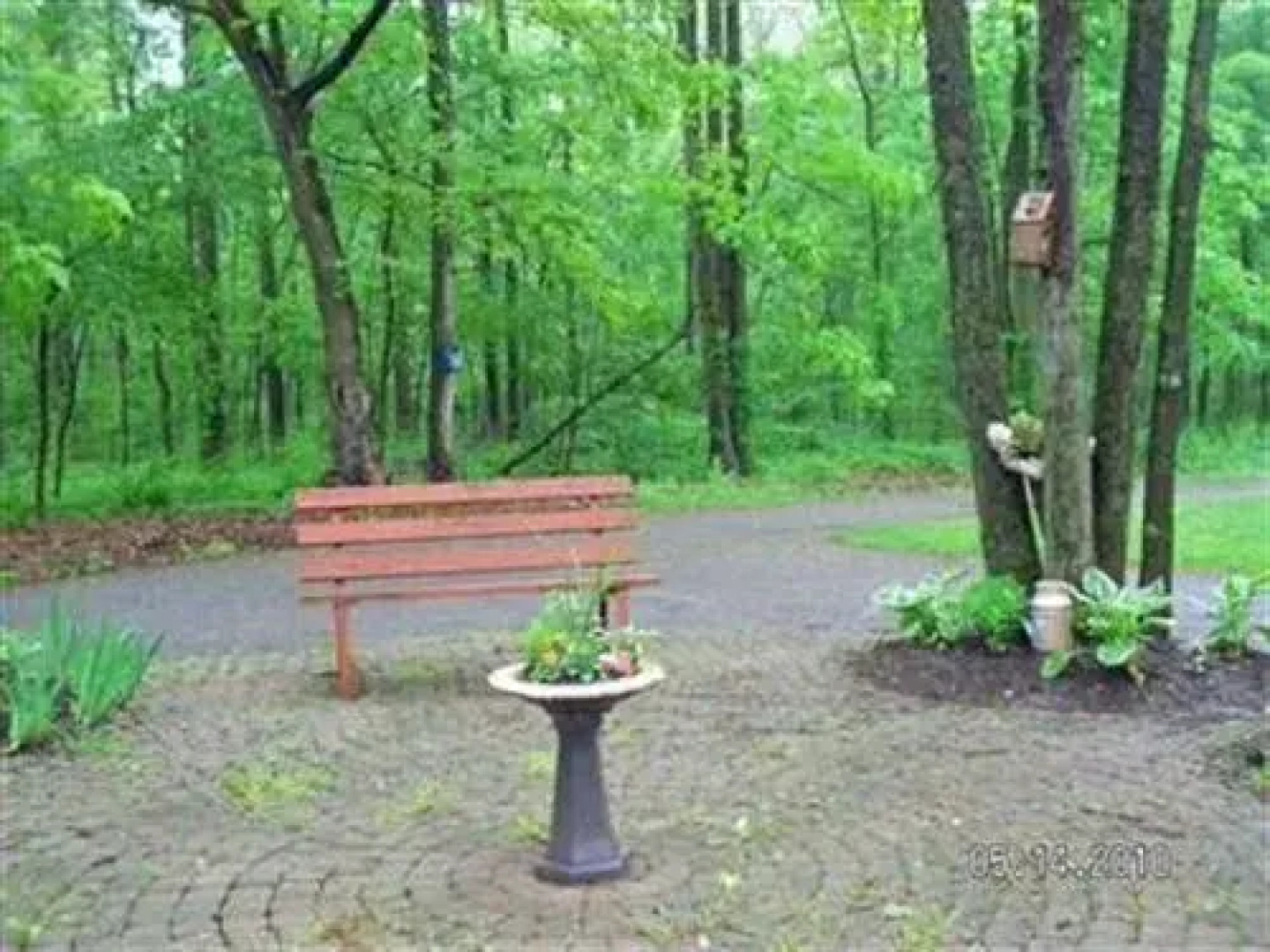 Whispering Oaks Bed & Breakfast