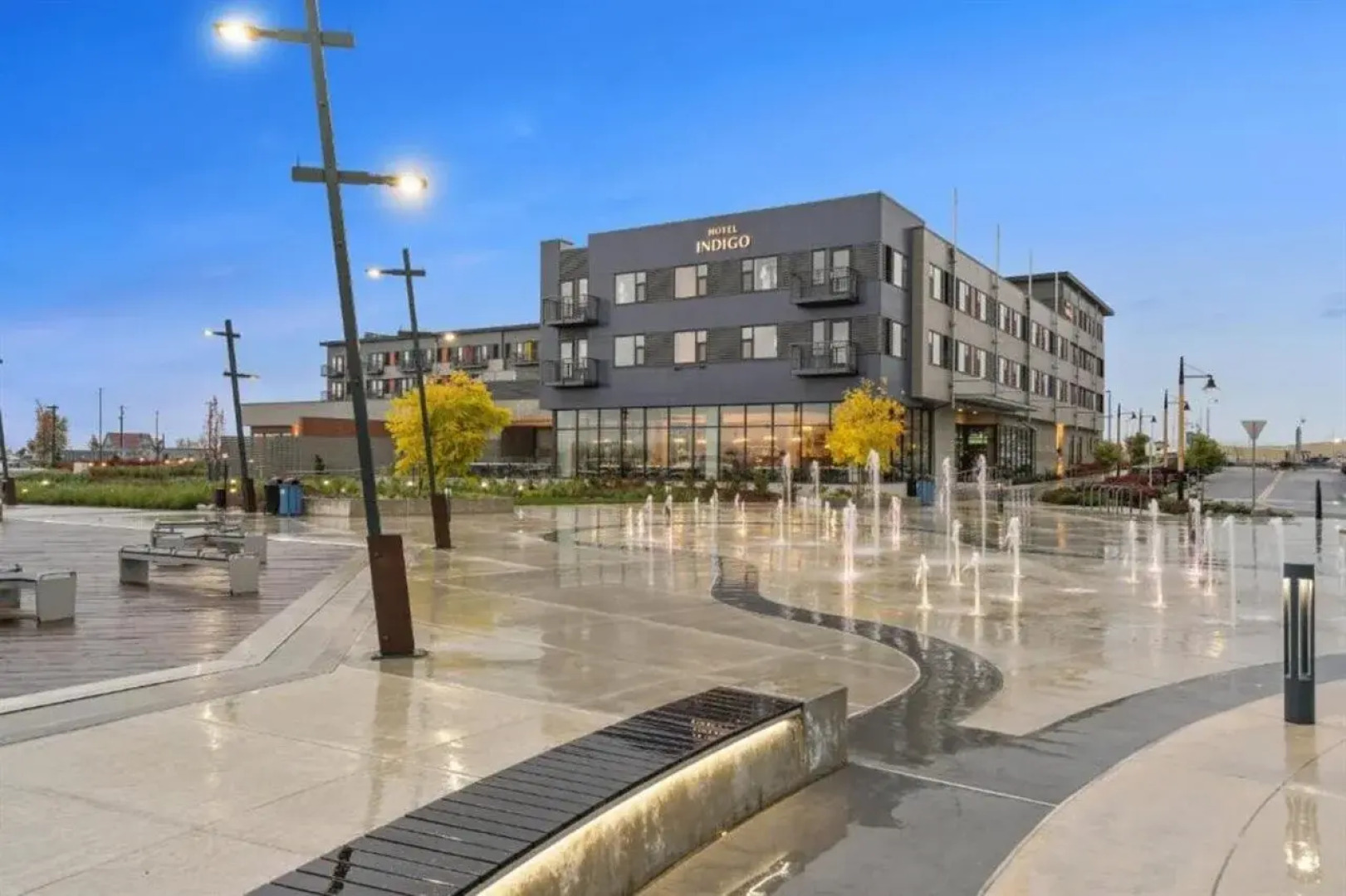 Hotel Indigo Everett - Waterfront Place by IHG