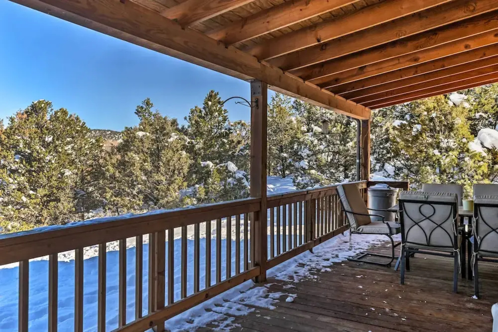 Cozy Ski Cabin w/ Deck Near Taos Ski Valley!