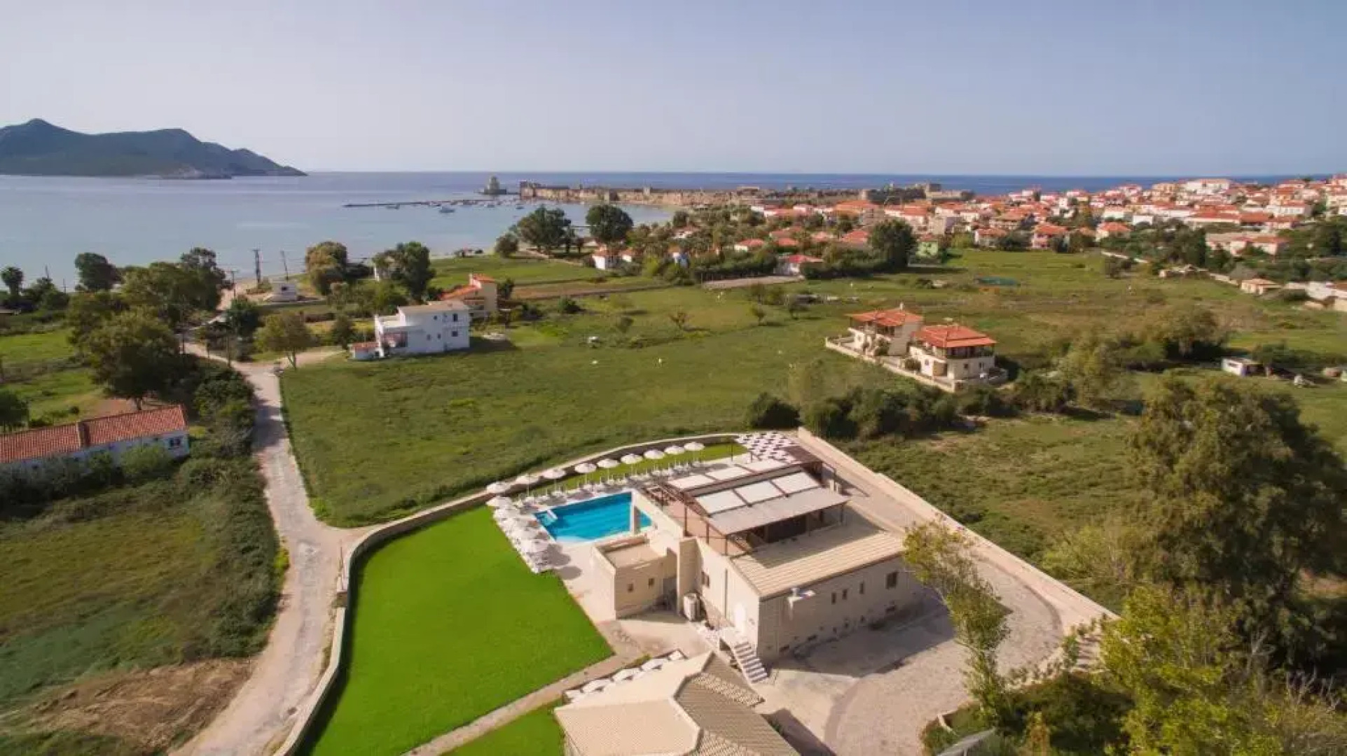 Niriides Luxury Villas