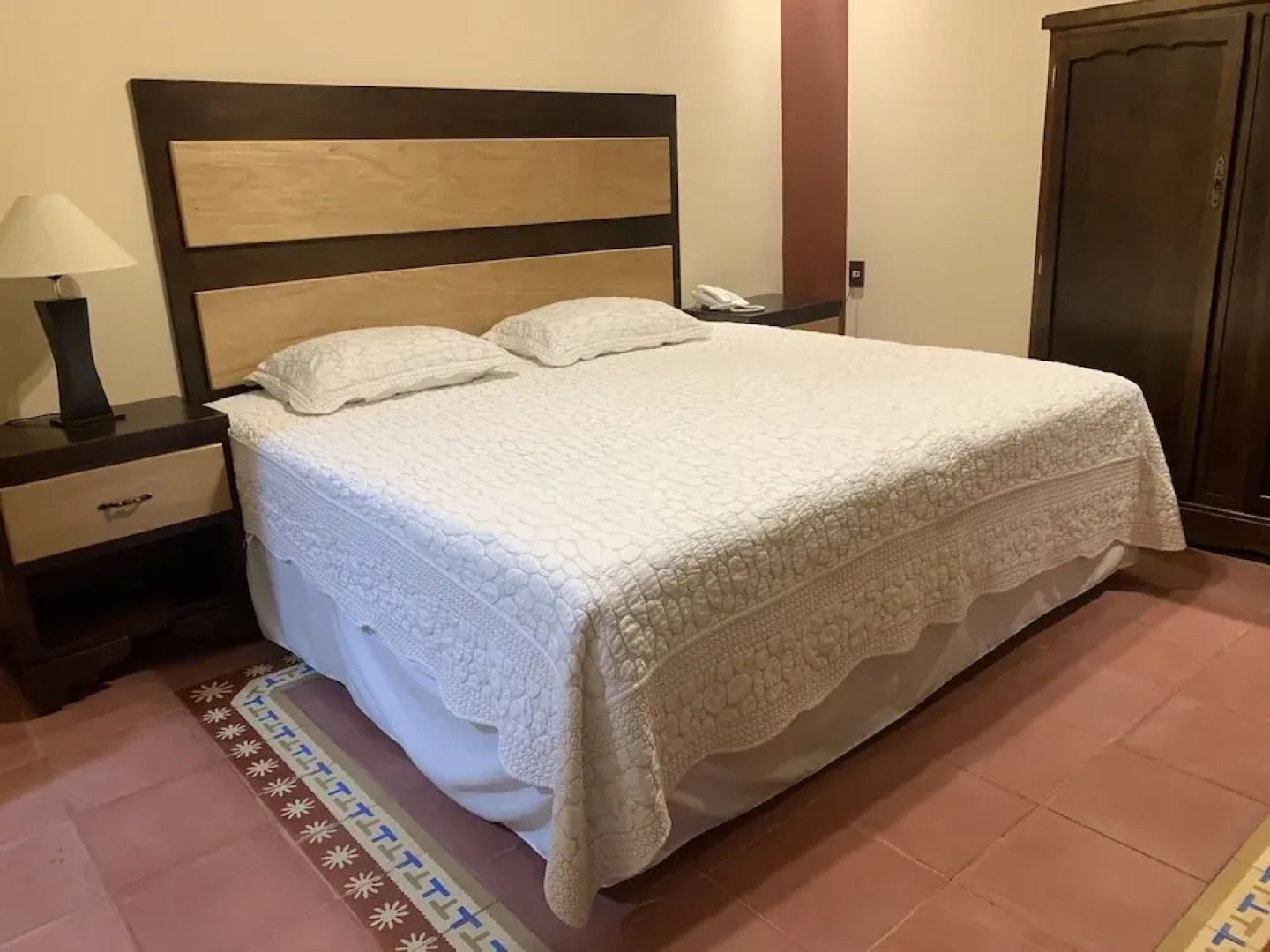 Zapata Hotel y Plaza