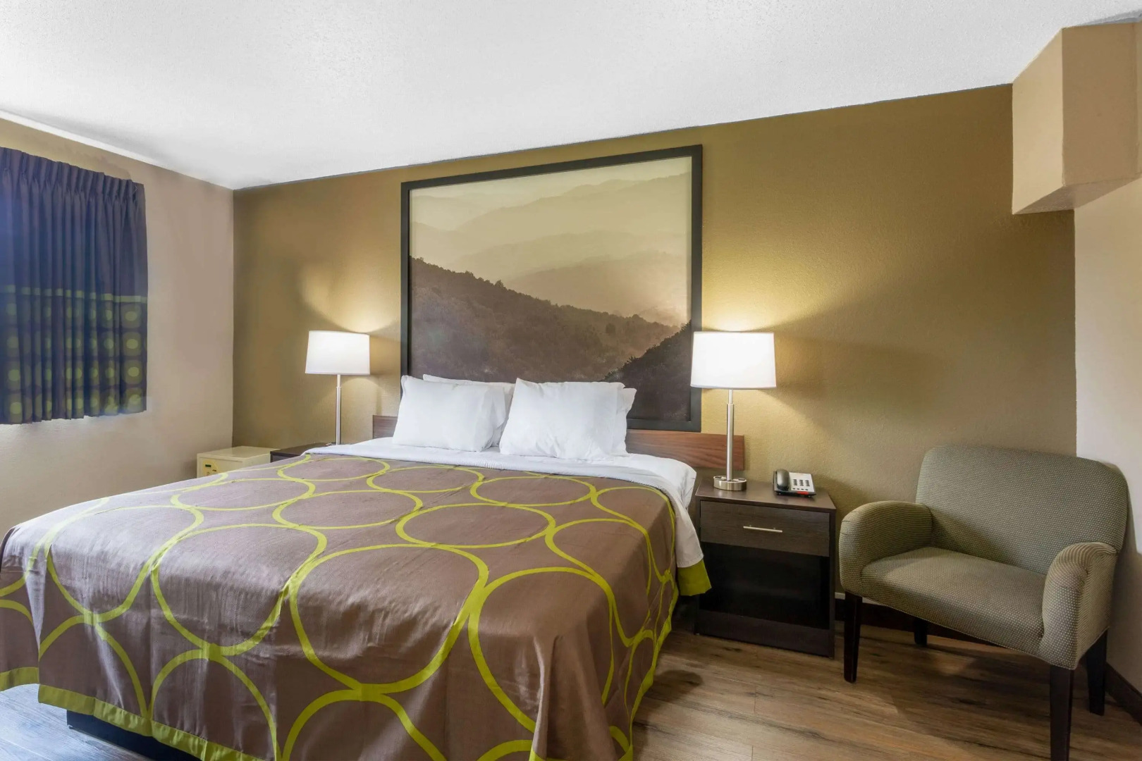 Super 8 by Wyndham Abingdon VA