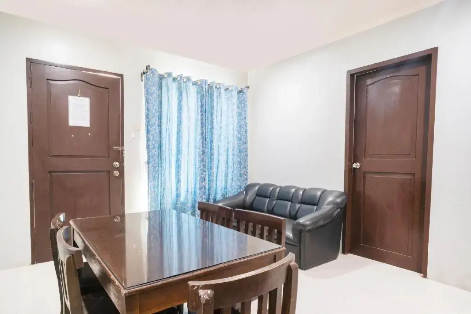 Oyo 557 Samantha'S Apartelle