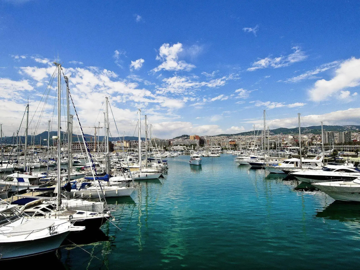 Отель ibis Barcelona Pza Glories 22