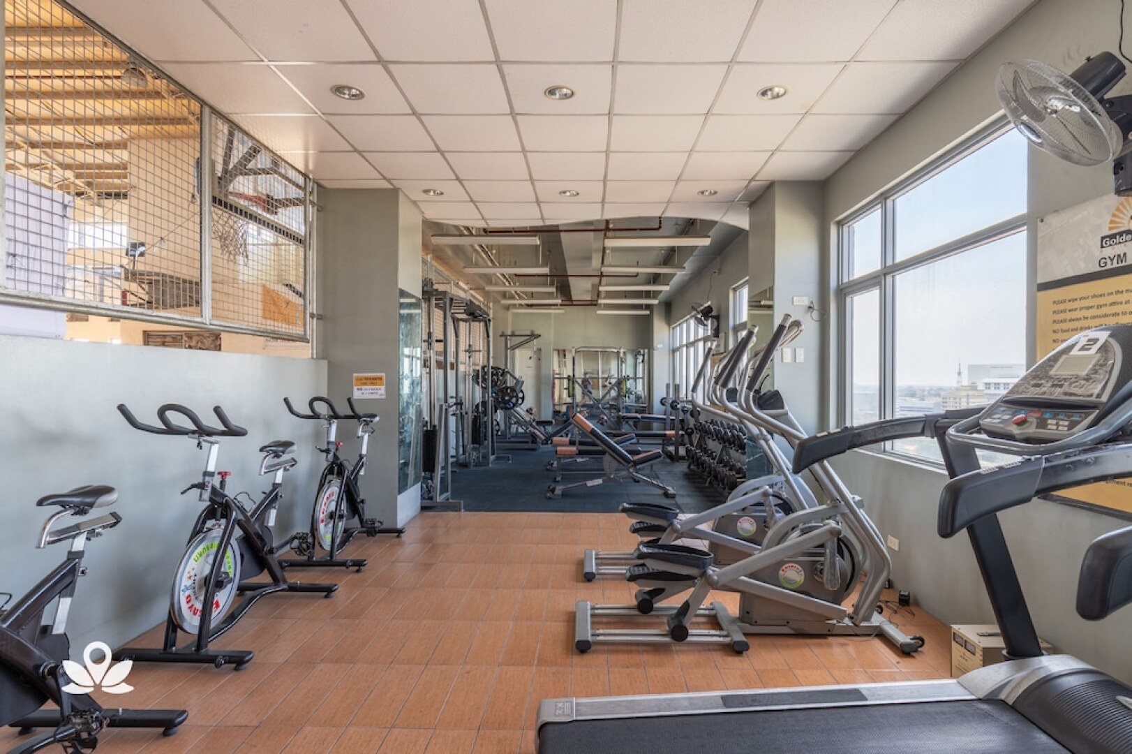 ZEN Rooms Golden Panda QC