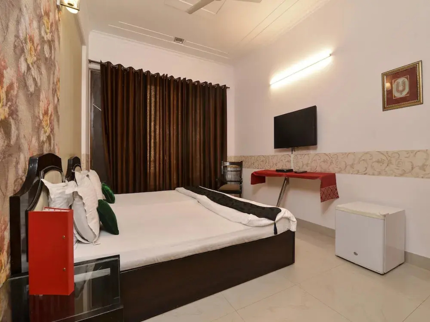 OYO 11291 Hotel Atlantis